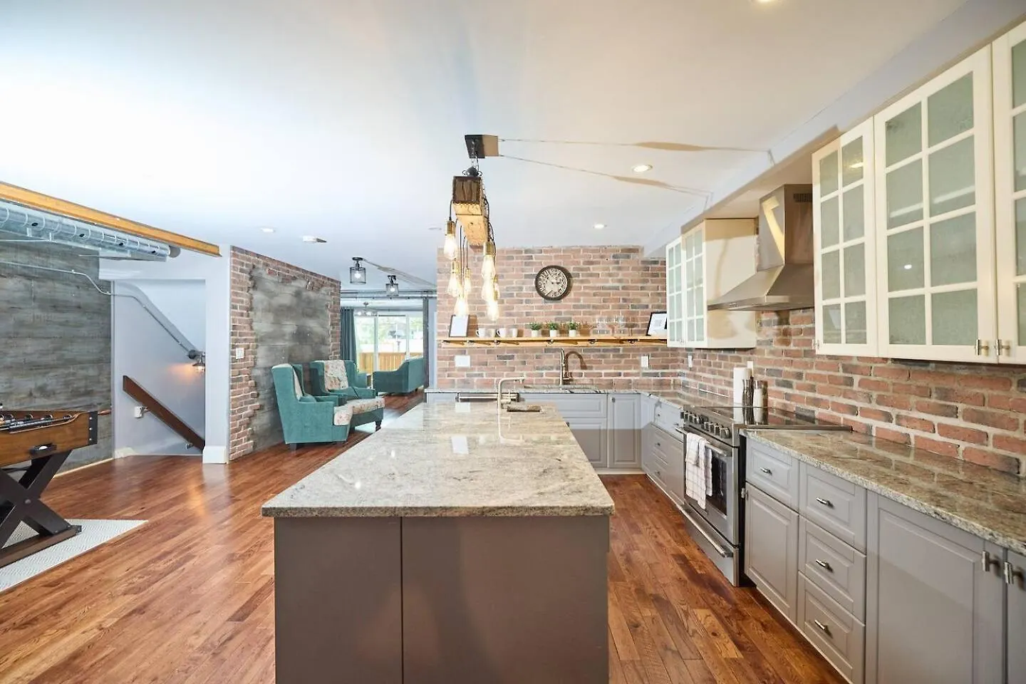 Apartment Stylish Escape By The Falls 6-8 Niagara Falls Canada